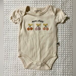 Rabbit + Bear Cream “Mon Cheri” Onesie 0-3M NWOT